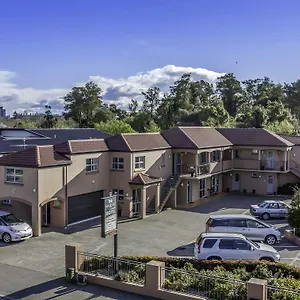 166 Majestic Court **** Christchurch